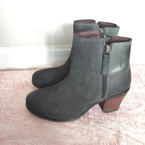 ROAN by Bedstu Lina Suede Leather Ankle Booties Size 7.5 - Picture 1 of 8